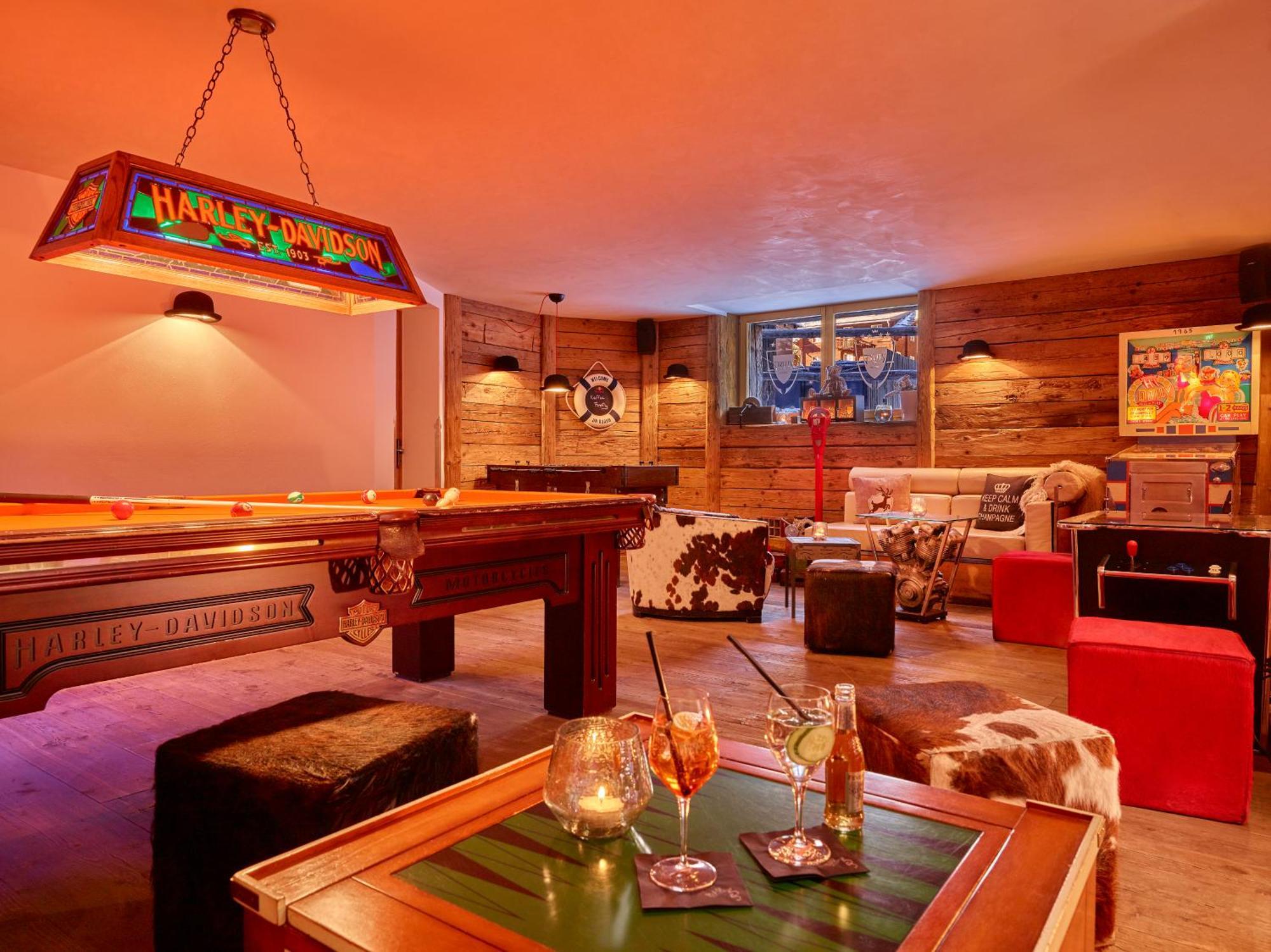 Firefly Luxury Suites Zermatt Exterior foto
