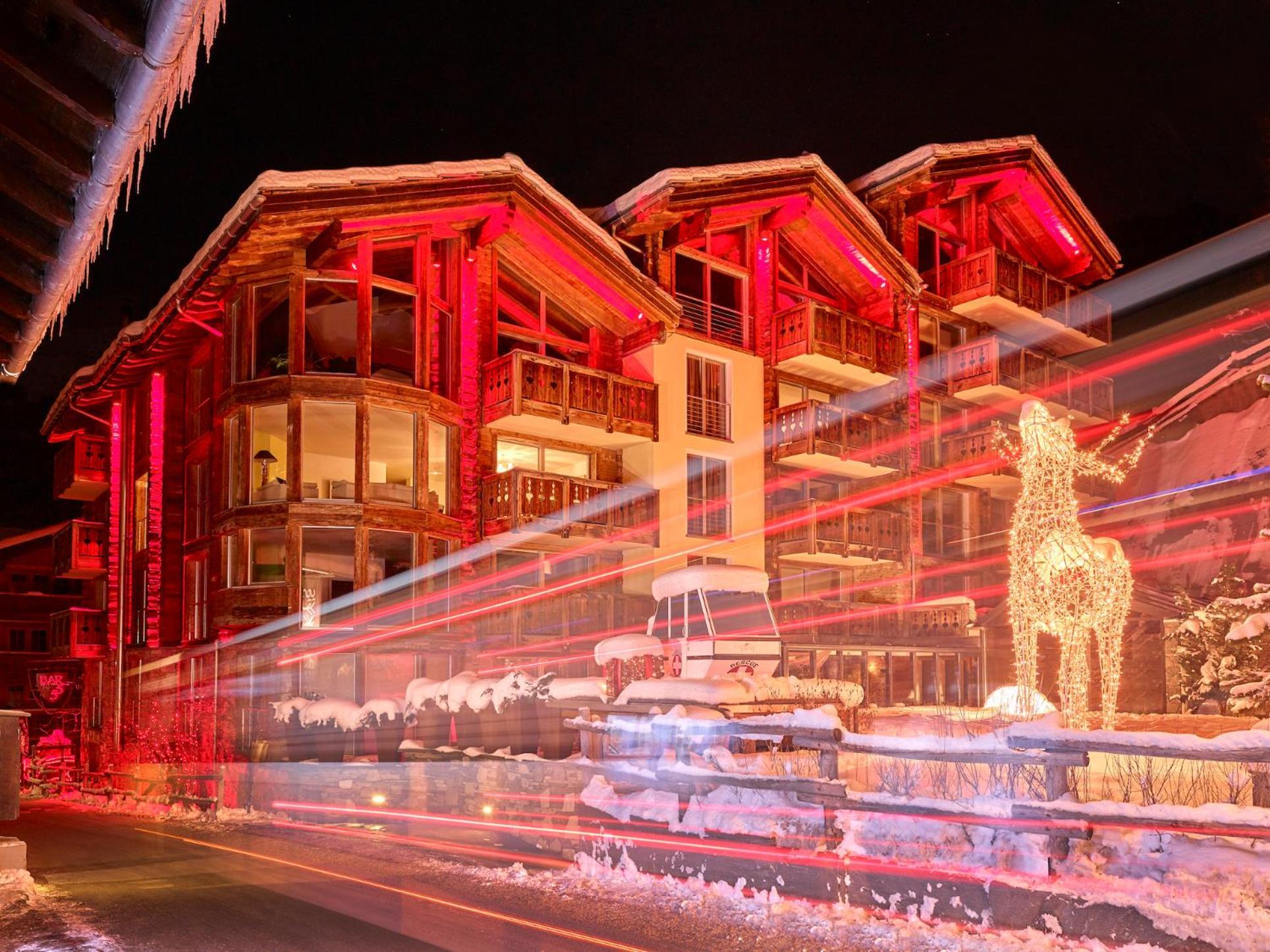 Firefly Luxury Suites Zermatt Exterior foto